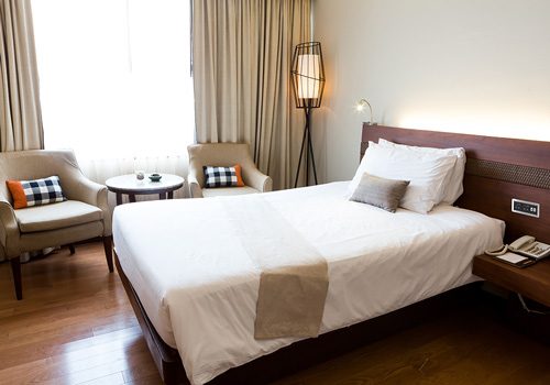 pleyt-hotel-bedroom